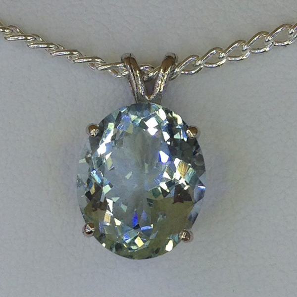 castle-rocks-and-jewelry-5161a-aqua-co-14x11mm-oval-white-gold-pendant-robert-michael